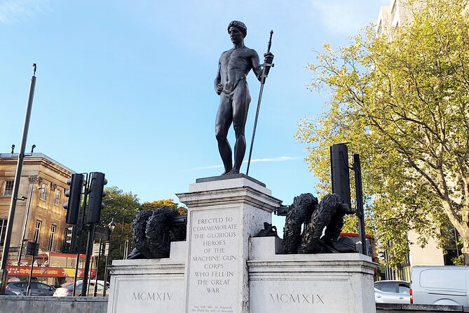 2 Hour Walking Tour from Buckingham Palace to Big Ben - 10 Downing Street to the Houses of Parliament: Quick Stops With Big Meaning