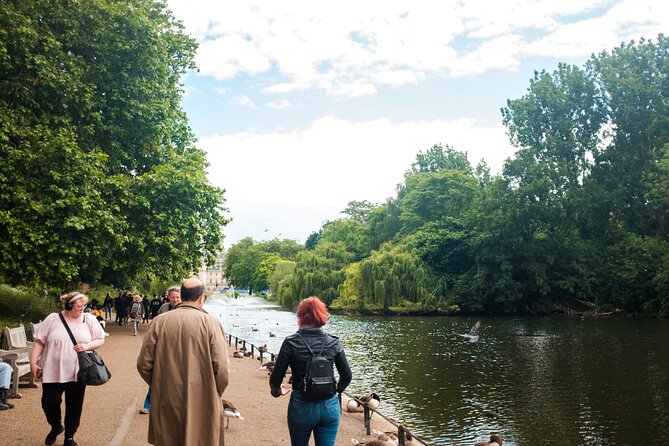 3-Hour Private Guided Walking Tour of London - Buckingham Palace without the ticket trap