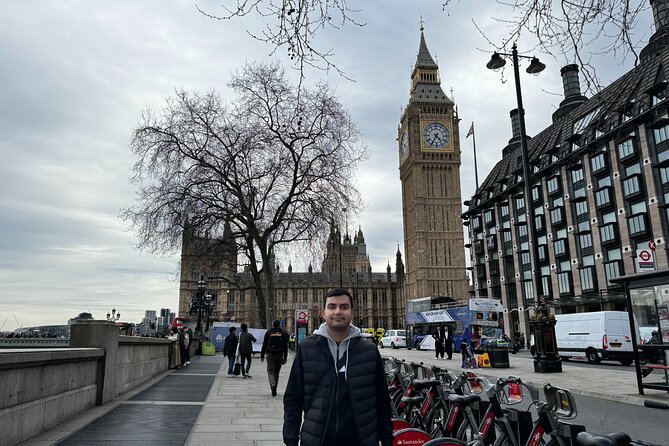 30 Major London Attractions Walking Tour With Photos - The National Gallery (free entry): art you can spot without buying tickets