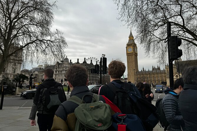 30 Major London Attractions Walking Tour With Photos - Small group + a free video souvenir (that you’ll actually use)