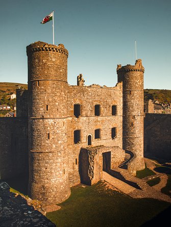 5-Day Discover Wales Small-Group Tour from London - St Fagans and Castle Combe: Your Final Wales Hit Before London