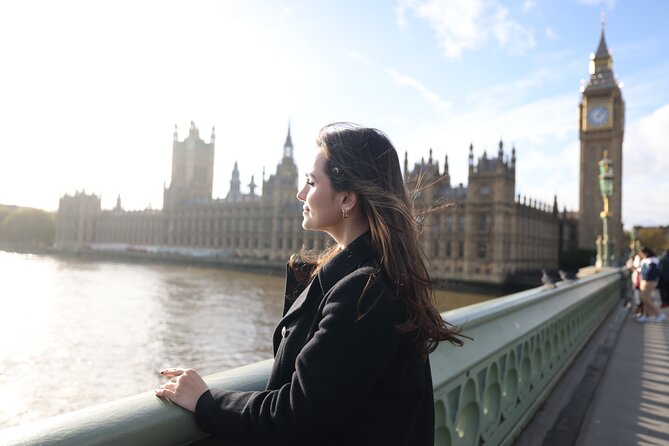 60-Minute Private Photoshoot Tour near Bigben and London Eye - What happens after: iPad preview and sending photos to your phone