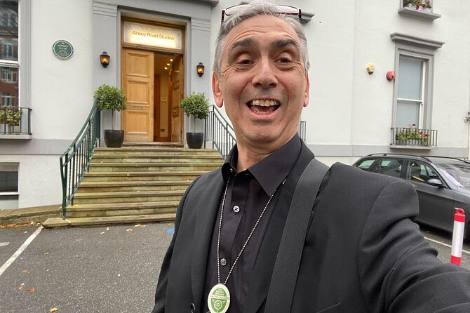 A Beatles London taxi tour and sightseeing experience - Stop 4: Abbey Road Studios and the zebra crossing that became a landmark