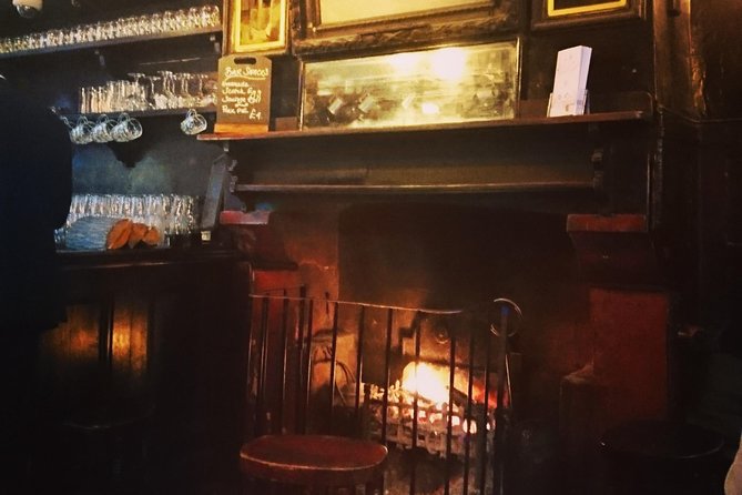 A Christmas Carol and Charles Dickens Old London Walking Tour - The route: from Temple Station to Leadenhall Market (and why the ending location matters)