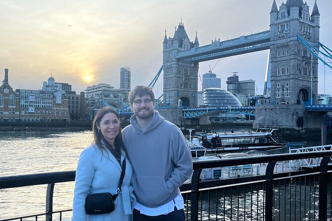 American Heritage in London 4 Hour Private Tour in a Black Cab - The Mayflower Pub: From a Quick Pint Stop to a 1620 Departure Link