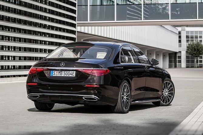 Arrival by Luxury Car from Heathrow Airport LHR to Central London - How the Heathrow Meet-and-Drive Really Works