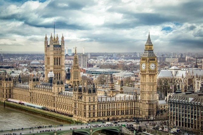 Arrival Transfer: London Airport LHR to London by Business Car - Luggage, Extra Stops, And When You Need More Space