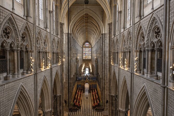Best of Westminster Abbey with Upper Gallery & Buckingham Palace - Buckingham Palace exterior: what you get and what you don’t