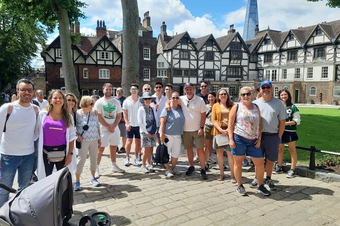 Best of Westminster Abbey with Upper Gallery & Buckingham Palace - Group size, Blue Badge guiding, and why skip-the-line matters