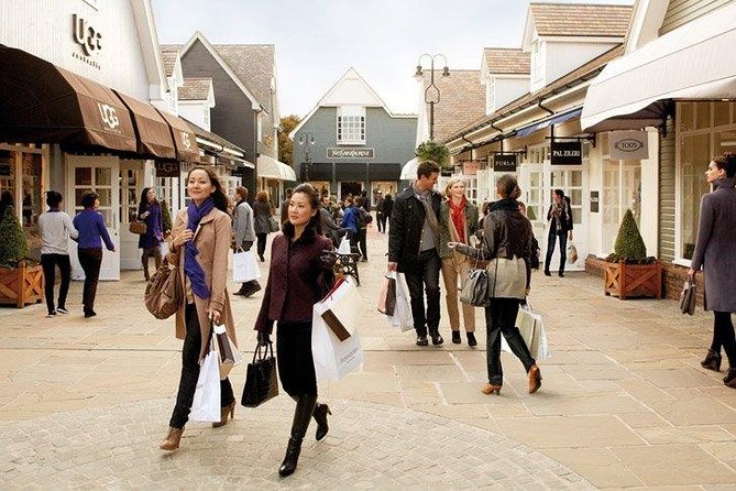 Bicester Village Private Vehicle Round Trip Service from London - Timing that keeps your day from feeling chopped