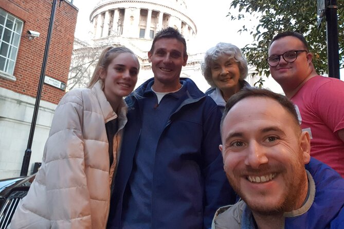 Billy's Black Cab Tour of London - Mayfair and the music references: London’s pop overlay
