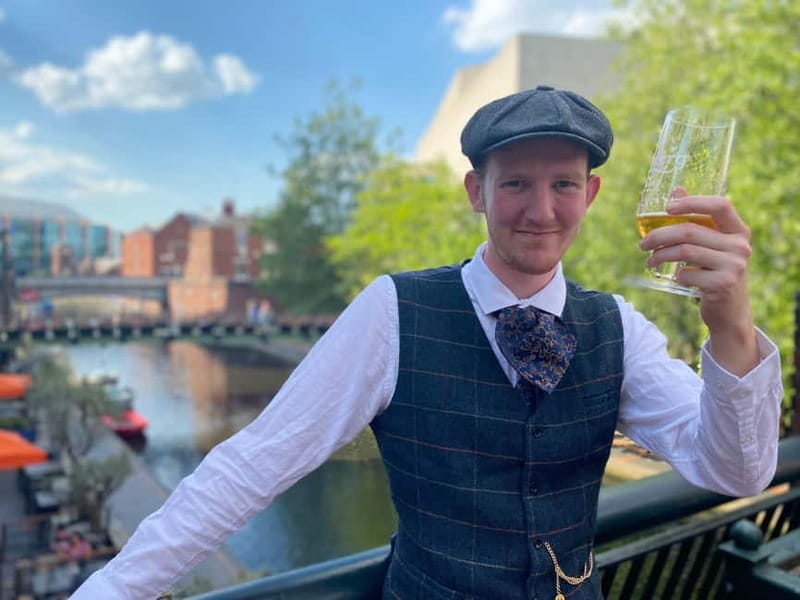 Birmingham Slogging Gang Evening Walking Tour with Pub Stops - Stop 1: Meet outside Apple Birmingham and get your bearings fast