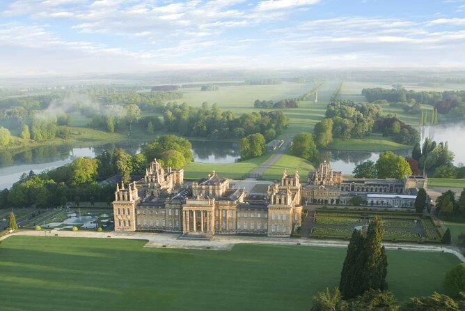 Blenheim Palace Tour and The Cotswolds Day Trip from London - The coach and the guide: what makes or breaks the experience