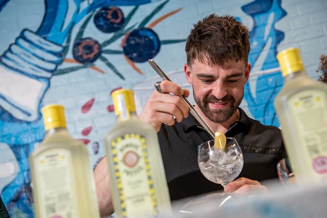 Bombay Sapphire Gin Distillery Tour and Cocktail - The cocktail finish in the bar: what you actually do with the knowledge