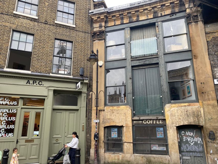 Borough Market Food Tour - Stories between bites: film sets, ghost sightings, and real London clues