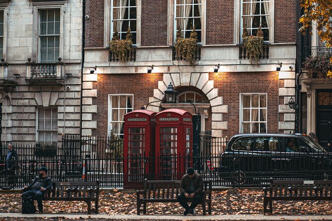 Bridgerton Tour in London - Grosvenor Square 1813: where the social story gets a real address