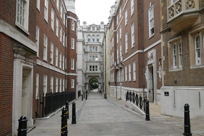Bridget Jones Walking Tour of Locations - The London section: 12+ locations across four movies