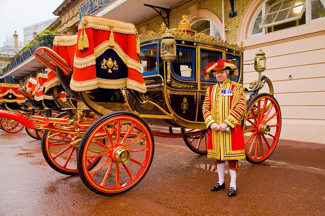 Buckingham Palace: Admission ticket to The Royal Mews - Coach worship: seeing the Diamond Jubilee and Gold State Coach in person