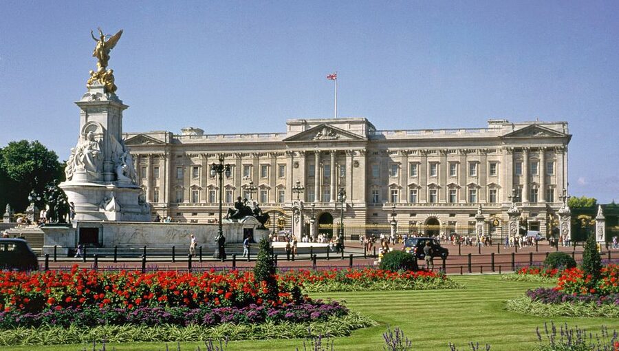 Buckingham Palace and Stonehenge Tour - Should you book this Buckingham Palace and Stonehenge tour?