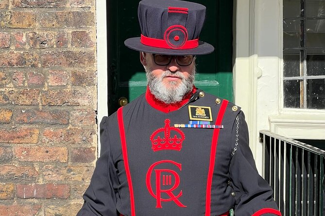 Buckingham Palace, Change the Guard & Crown Jewels Tour - Changing of the Guard at Buckingham Palace: what to watch for