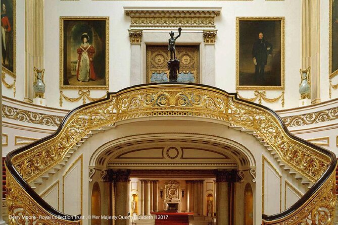 Buckingham Palace Entrance Ticket & British Royalty Guided Tour - The Mall: the red-carpet walk you actually get to do