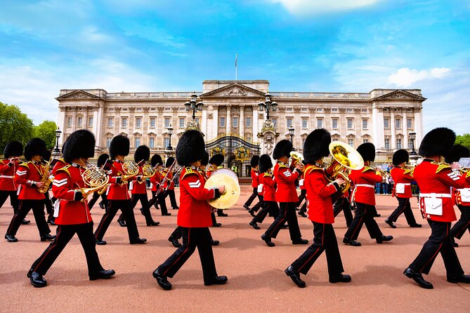 Buckingham Palace Entrance Ticket & Changing of the Guard Tour - Changing of the Guard: best views, real rules, and schedule surprises