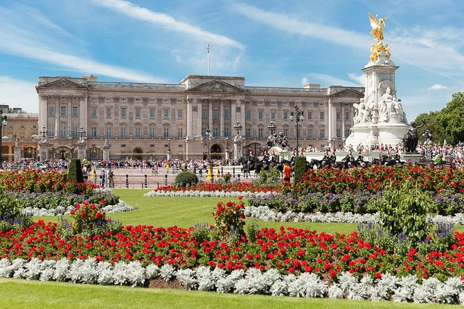 Buckingham Palace Entrance Ticket & Changing of the Guard Tour - Buckingham Palace State Rooms: what you’ll see and how the audio guide helps