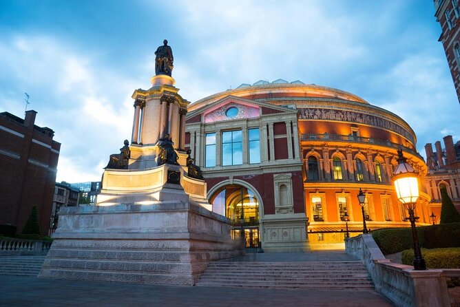 Buckingham Palace, St James Palace & Tea at Kensington Palace - Key highlights at a glance