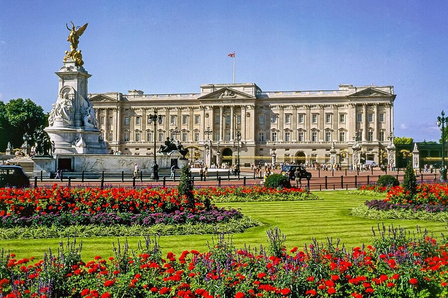 Buckingham Palace: The State Rooms Entrance Ticket - The Multimedia Audio Tour: How the Visit Feels