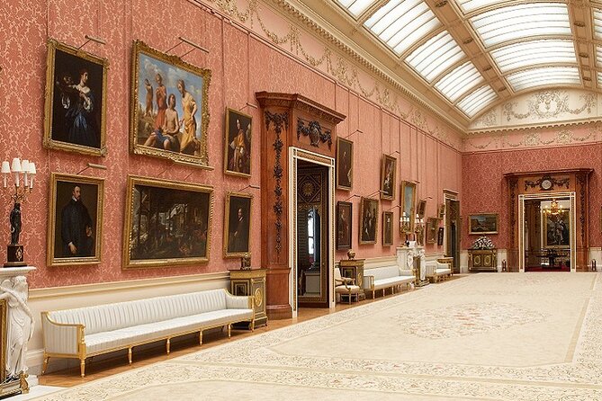 Buckingham Palace: Walking Tour with Entry & Audio Guide - Who this Buckingham Palace walking tour is best for