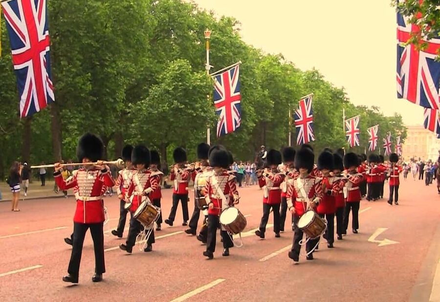 Bundle: British Museum-Changing of the Guard-Jack the Ripper - Value for $60 and how to get more out of every hour