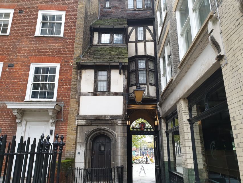 Burnings, Butchery & Black Death: London's Bloody Past - St Bartholomew’s Hospital: the Middle Ages to the real-world aftermath