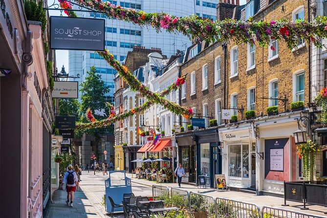 Camden’s Yuletide Stroll Private Tour: Lights, Markets & Magic - Camden Town: alternative style meets Christmas shopping