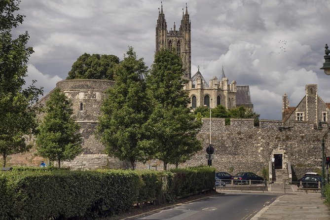Canterbury Cathedral, Leeds Castle and Dover Castle Private Tour - Dover Castle: the key to England and chalk-mound fortifications