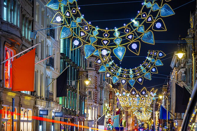 Christmas Lights Afternoon Tea Bus Tour - Audio, Traffic, and Weather: The Three Things That Can Change Your Evening
