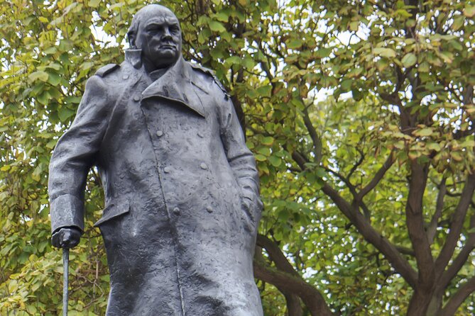 Churchill War Rooms & Wartime London Walk - Semi Private 8ppl Max - Semi-private London with real guide time
