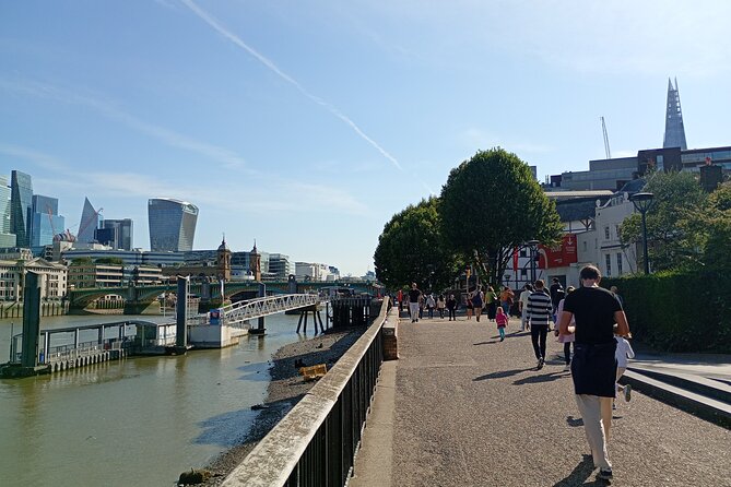 City Hike London (with Borough Market Lunchbreak) - Starting at Waterloo: where the hike feels effortless