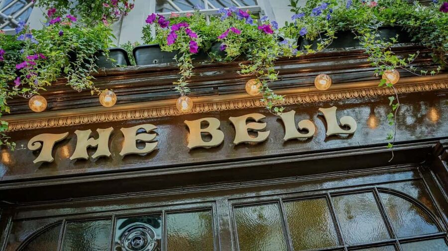 City of London Historic Pub Tour with Beers and Bar Snacks - Pre-Great Fire pubs: what centuries of drinking looks like