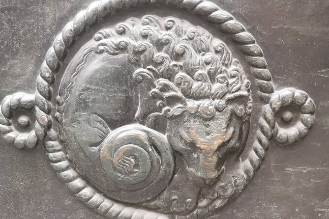 City of London History Tour: The Square Mile that Rose to Empire - City of London and Guildhall: where civic power and older myths meet