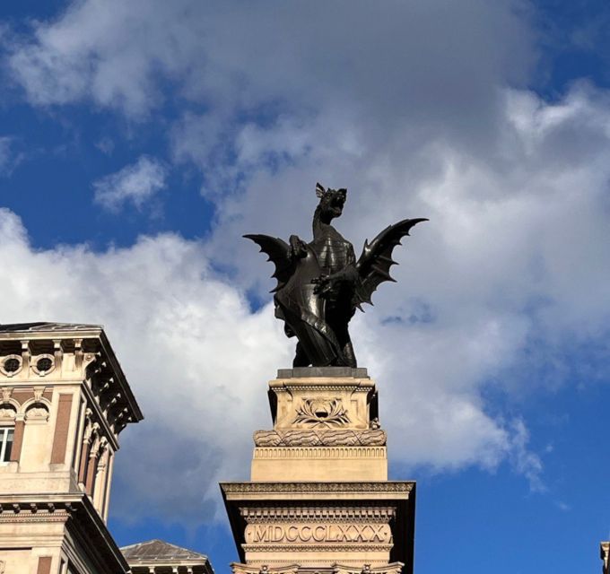 City of London Mystical and Dragons Walking Tour - St Mary-le-Bow Church and the dragon-friendly way to read details