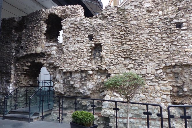 City of London: Tales and Legends of the Historic Center - What You’ll Learn: 2,000 Years Condensed Into Street-Level Clues