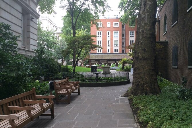 City of London Walking Tour - St. Paul’s to Old Bailey: Landmark London Without the Crowd Chaos