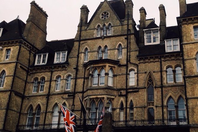 Cotswolds Villages and Oxford Full Day Tour from London - Oxford University Sights: Guided Walk, Optional Pace, and Free Time