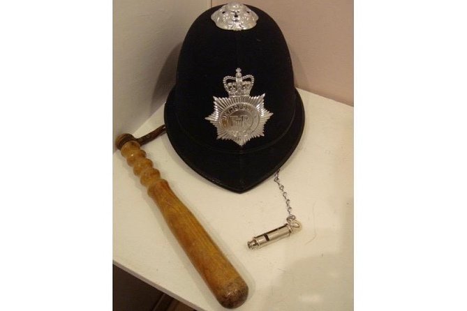 Crime and Policing London Walking Tour - Great Scotland Yard and Metropolitan Police: Revolving Sign and the First HQ Feeling