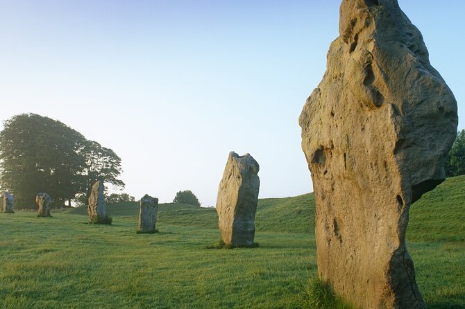 Day trip by coach - Stonehenge, Avebury & Uffington White Horse - Quick takeaways before you go