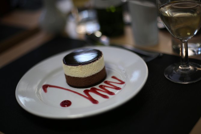 Dinner and Jazz Cruise on the River Thames - The Jazz Entertainment: Live Music That Actually Adds Value