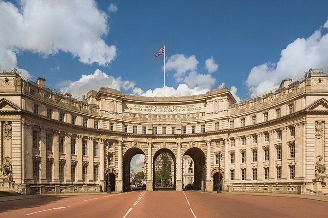 Discover London in Style with Your Private Blue Badge Tour Guide - Buckingham Palace plus the Guard Ceremony: timing, weather, and crowd control