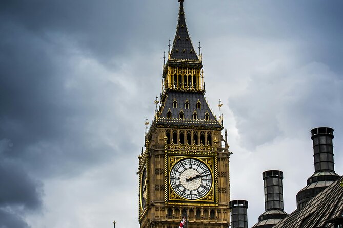 Discover London in Style with Your Private Blue Badge Tour Guide - Westminster Abbey from the outside: what you can learn in 15 minutes