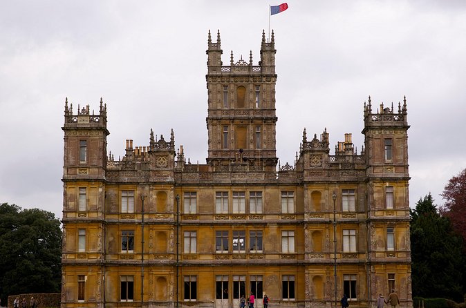 Downton Abbey and Highclere Castle Tour from London - Who should book this Downton Abbey and Highclere Castle tour