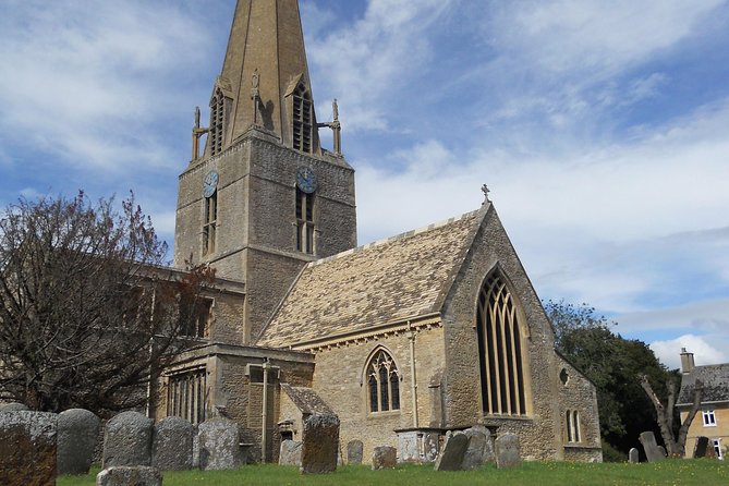 Downton Abbey and Village Small Group Tour from London - The village break and why Bampton time is more than shopping